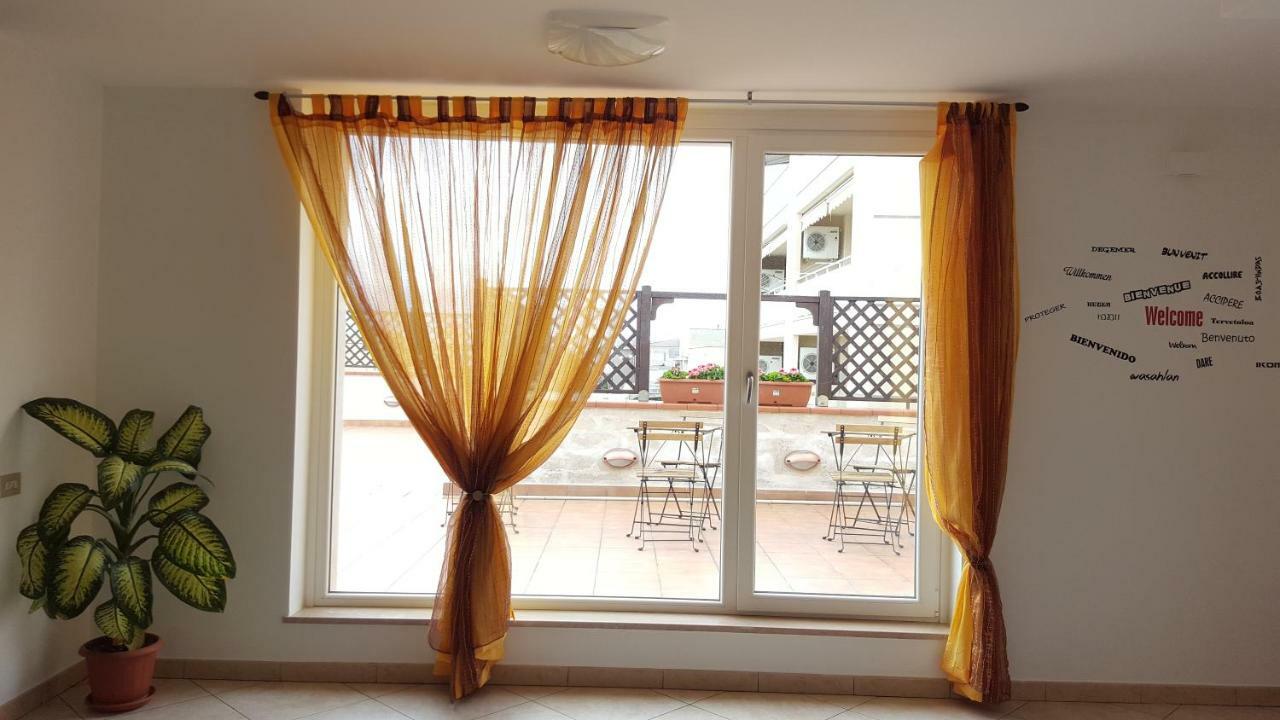 Terrazza Zefiro Casa Vacanze Матера Экстерьер фото